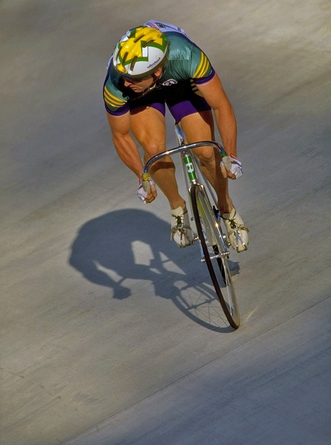 懂球帝海报：十载白巷，东方之光