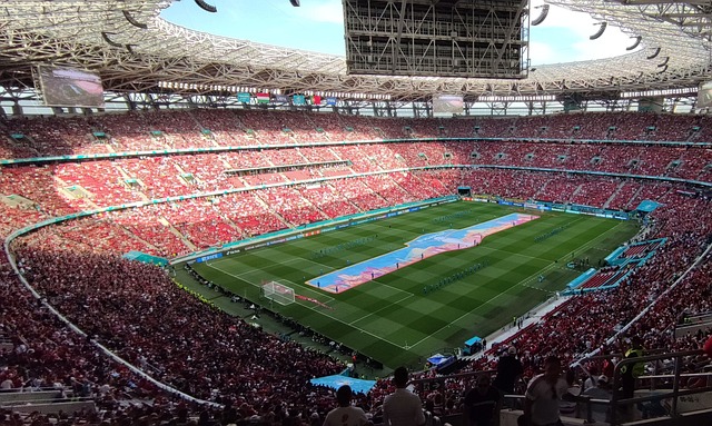 范戴克第72次以队长身份代表荷兰队出场，超越德波尔队史第一